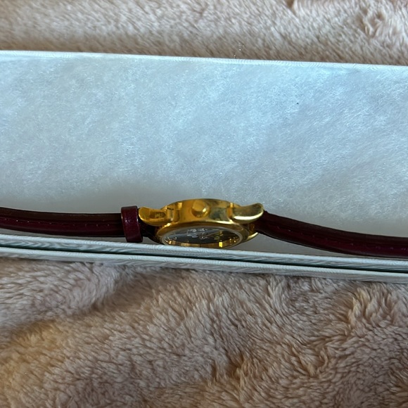 NWOT Disney Watch - Picture 7 of 7